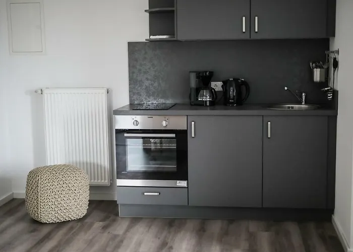 Talblick Auszeit Im Gruenen Mit Hund * Winterberg